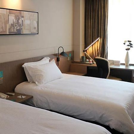 Jinjiang Inn Select Xining West Wusi Road New Hualian Square מראה חיצוני תמונה