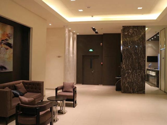 Jinjiang Inn Select Xining West Wusi Road New Hualian Square מראה חיצוני תמונה